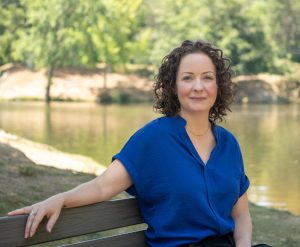 Lindsey Prather headshot